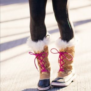 Brand new pink laced sorel boots